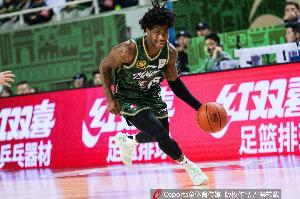 这外援猛得很!肯德里克-戴维斯16投12中&罚球18中15砍43分6板9助