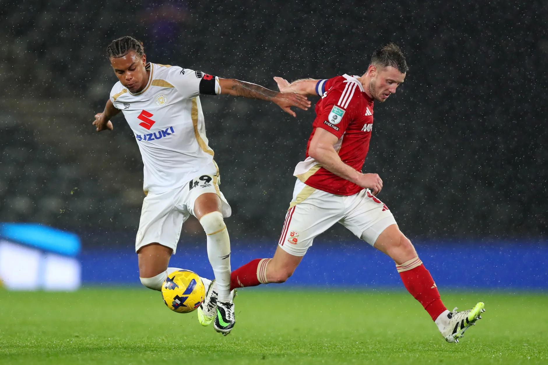 游戏模拟器下载-英媒：英乙斯文登派侵犯私处而遭禁赛的球员上场，或将面临取消资格处罚